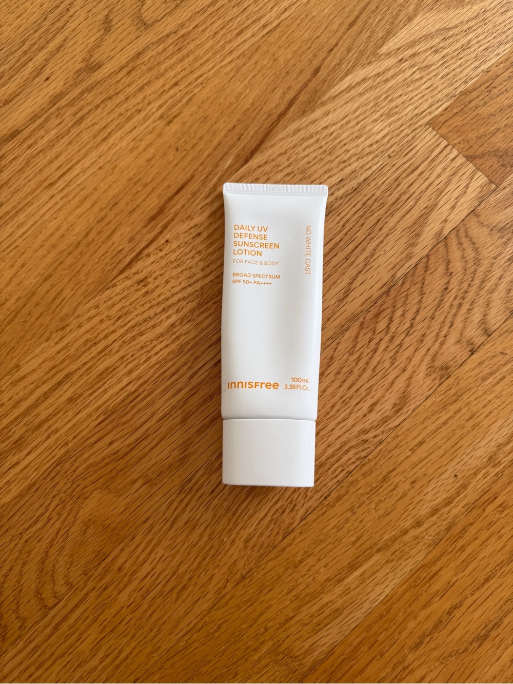 innisfree
Daily UV Invisible Korean Sunscreen Lotion SPF 50+ PA++++
